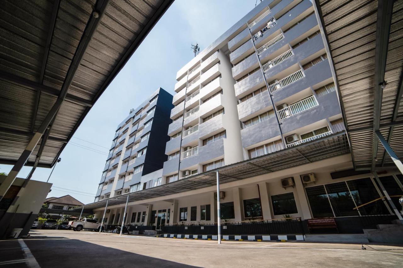 Oyo 602 L'Hotel กรุงเทพมหานคร ภายนอก รูปภาพ